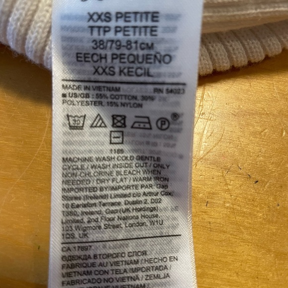 BR Standard White Ribbed Sweater Tank Top - Picture 5 of 8